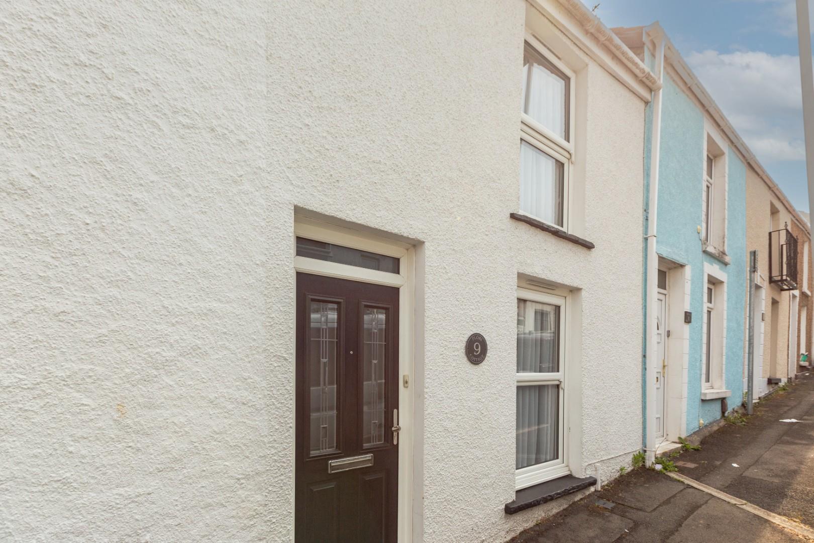 Woodville Road, Mumbles, Swansea, SA3 4AD